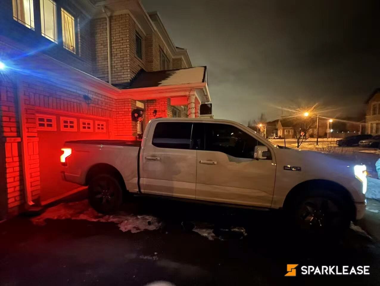 2023 Ford F-150 Lightning LARIAT 4WD Sup...