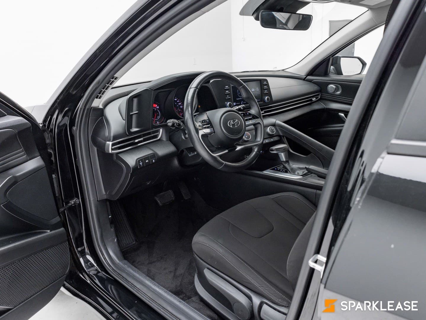 2022 Hyundai Elantra Preferred IVT