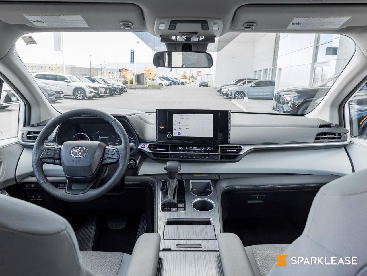 2025 Toyota Sienna LE 8-Passenger FWD