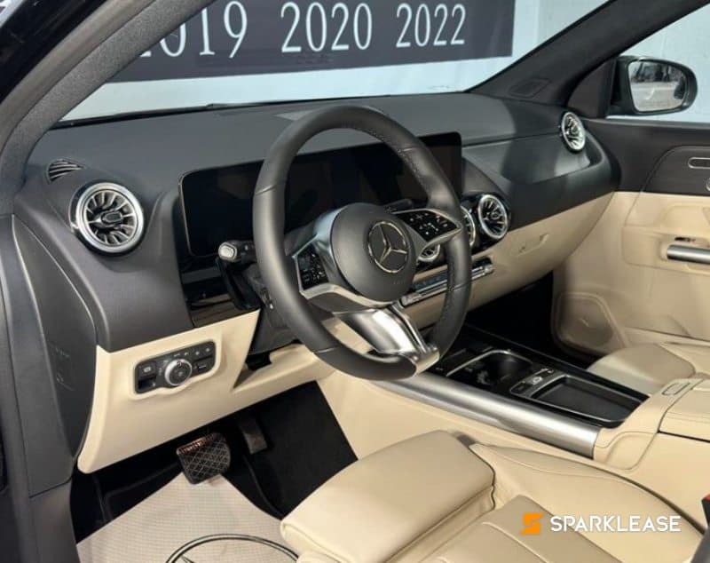 2025 Mercedes-Benz GLA 250 超值新车