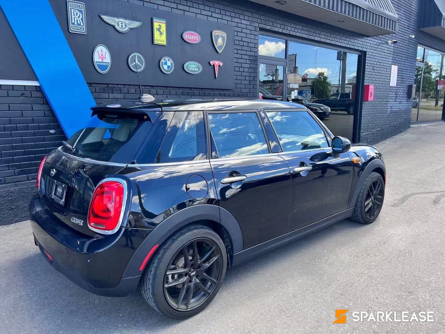 2019 MINI 5 Door Cooper FWD
