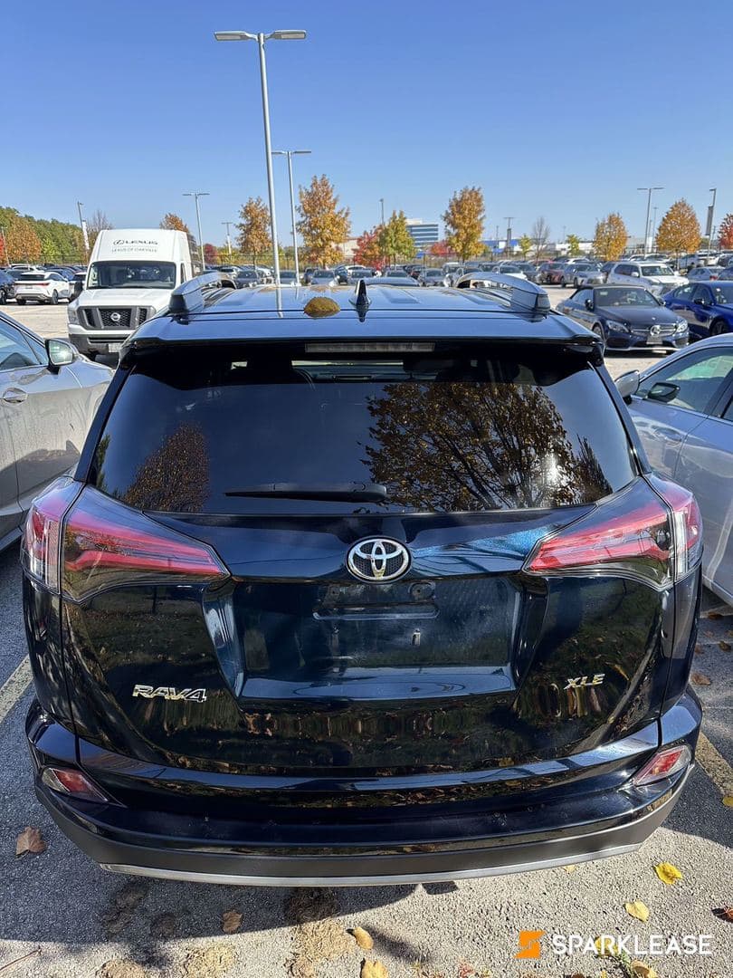 2018 Toyota RAV4 XLE FWD