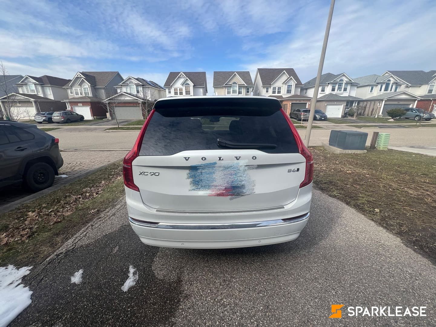 2024 Volvo XC90 B6 AWD Plus Bright Theme 7-Seater