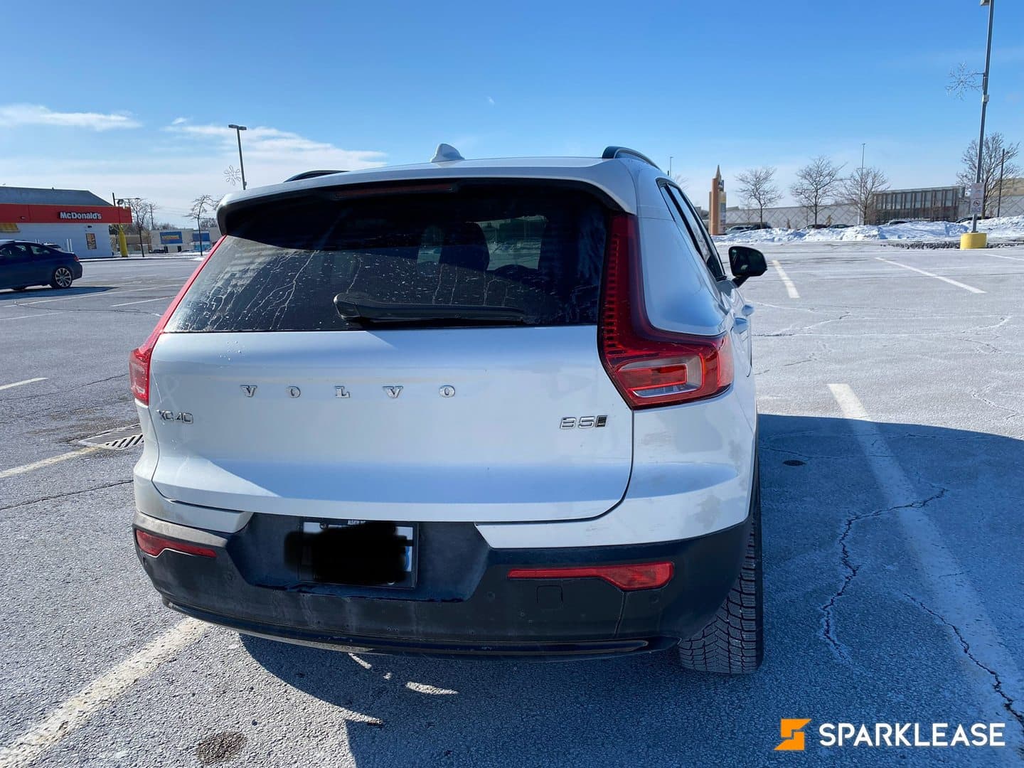 2024 Volvo XC40 B5 AWD Core Dark Theme