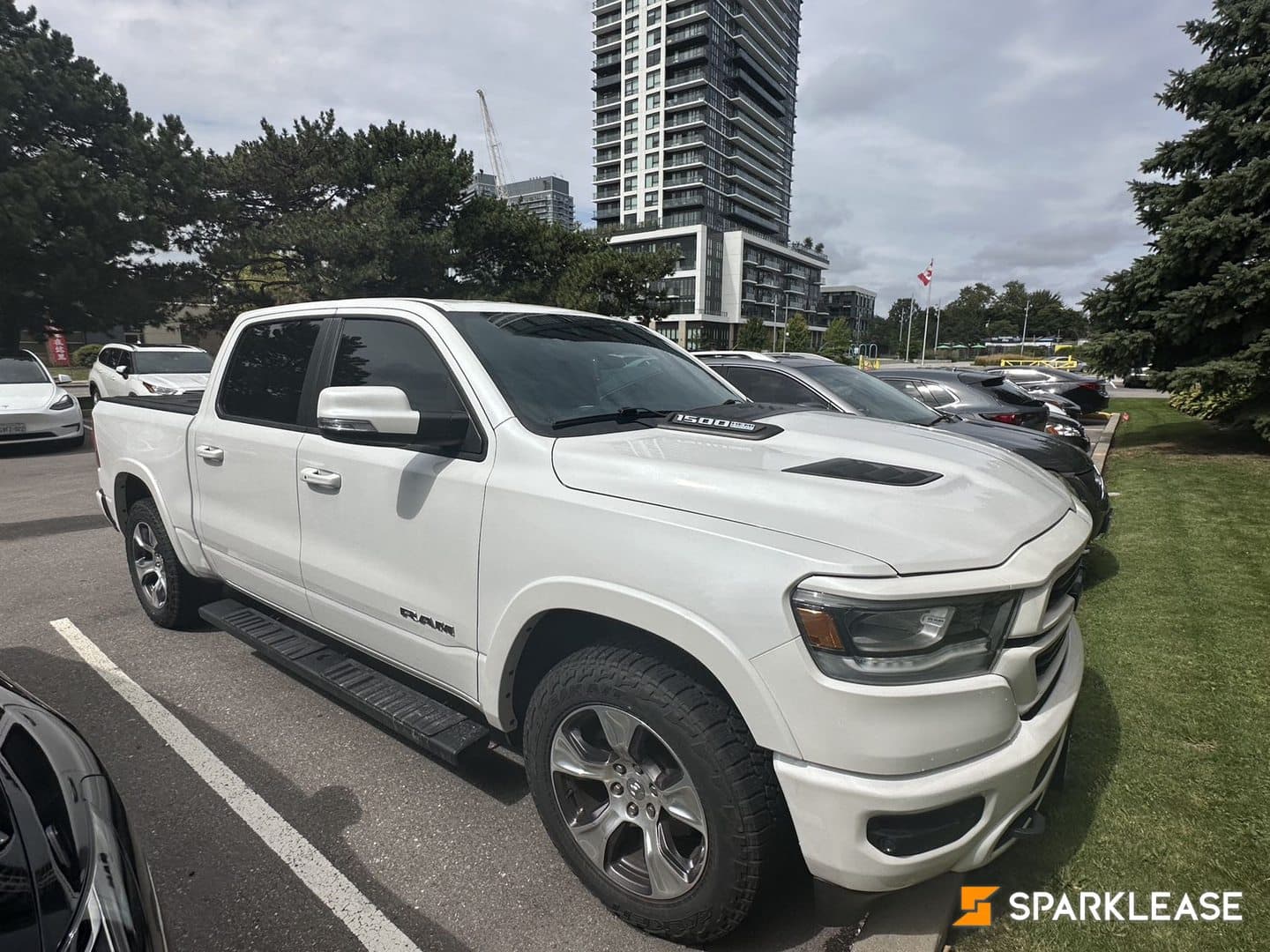 2022 Ram 1500 Laramie 4x4 Crew Cab 5'7" Box