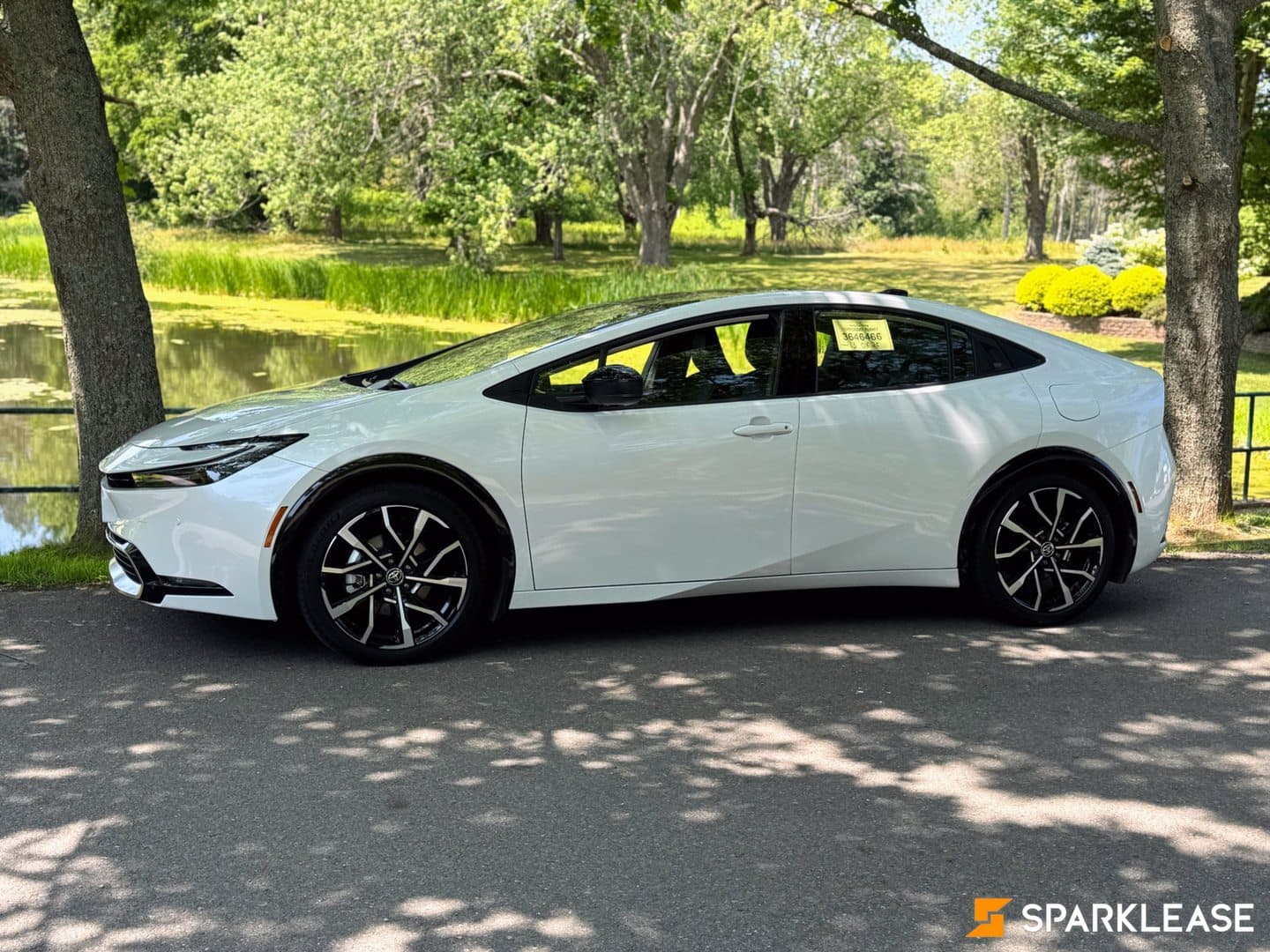 2025 Toyota Prius Plug-In Hybrid Auto