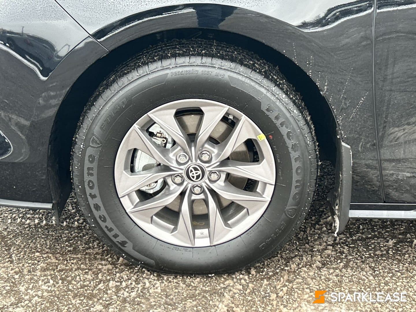 2025 Toyota Sienna XLE 8-Passenger FWD