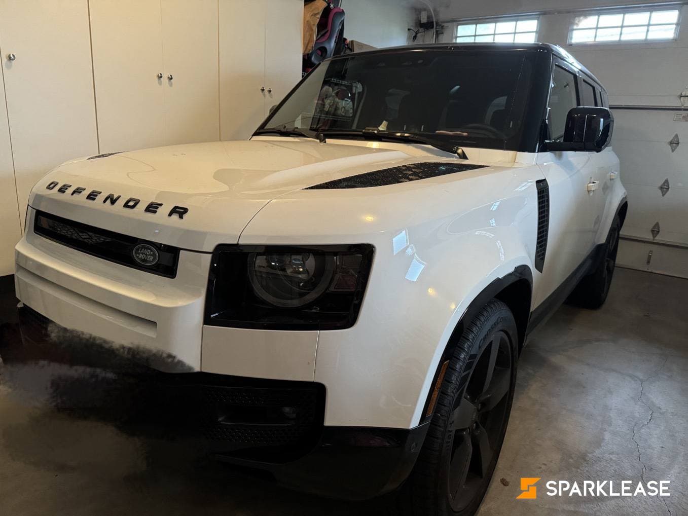2024 Land Rover Defender 110 P400 X-Dynamic SE