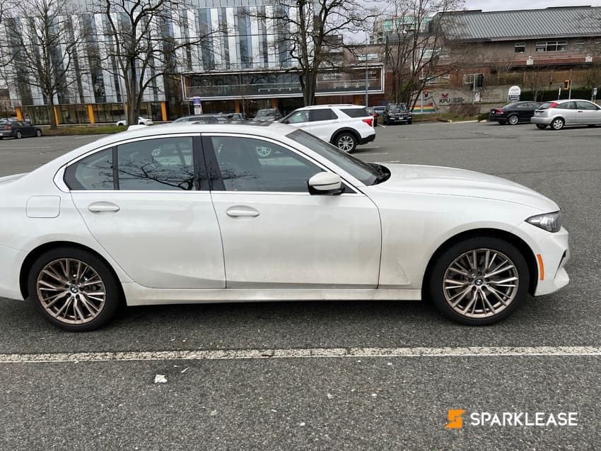 2023 BMW 3 Series 330i xDrive Sedan