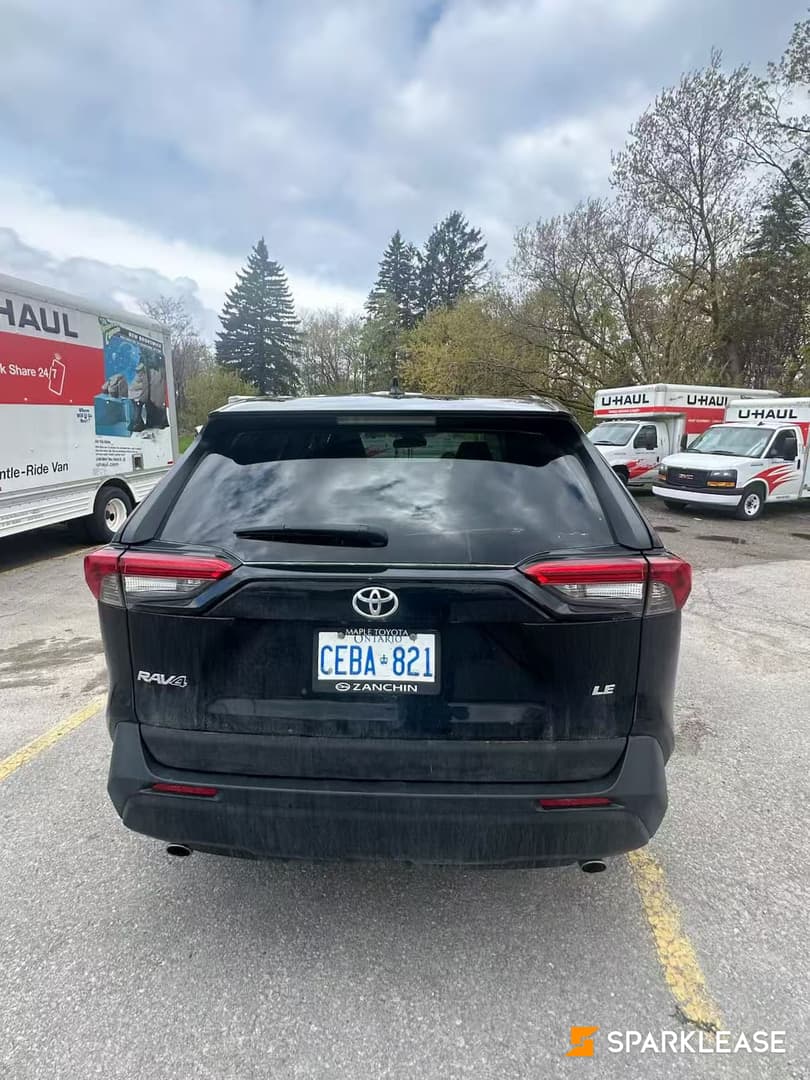 2022 Toyota RAV4 LE AWD