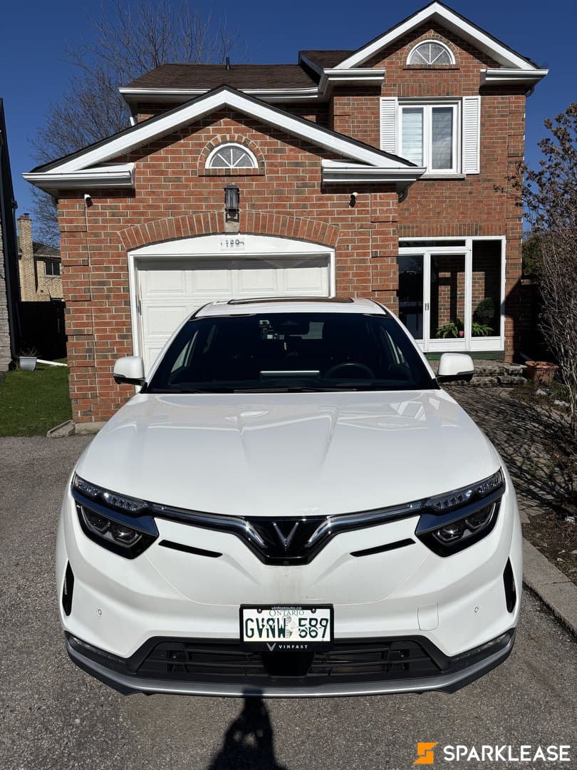 2024 VinFast VF8+