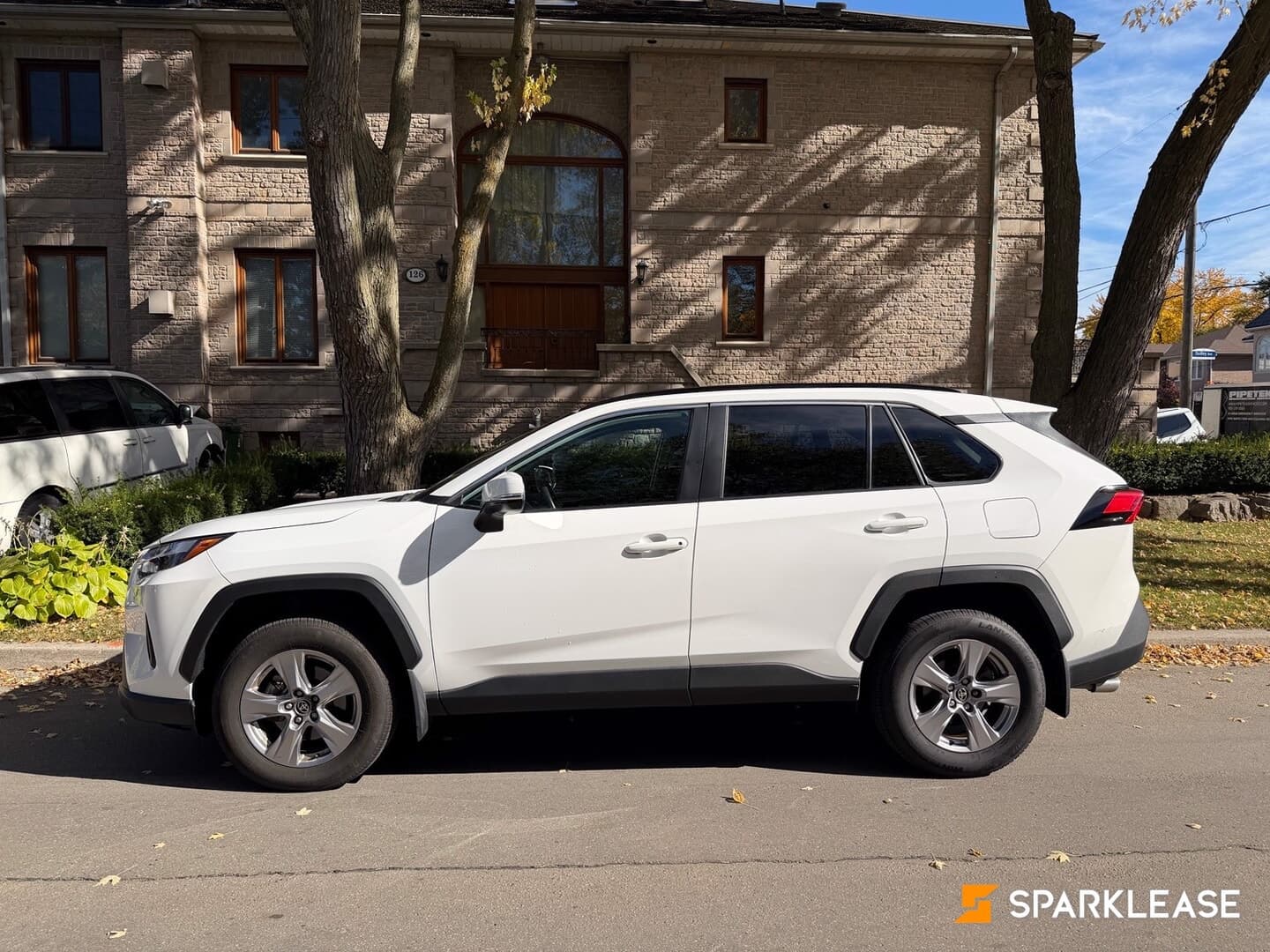 2025 Toyota RAV4 XLE AWD