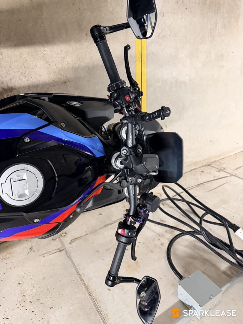 2025 BMW s1000r