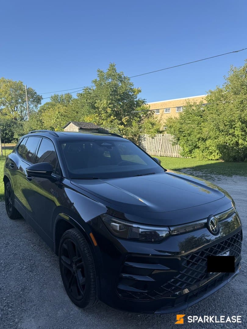 2026 Volkswagen Tiguan Comfortline R-Lin...