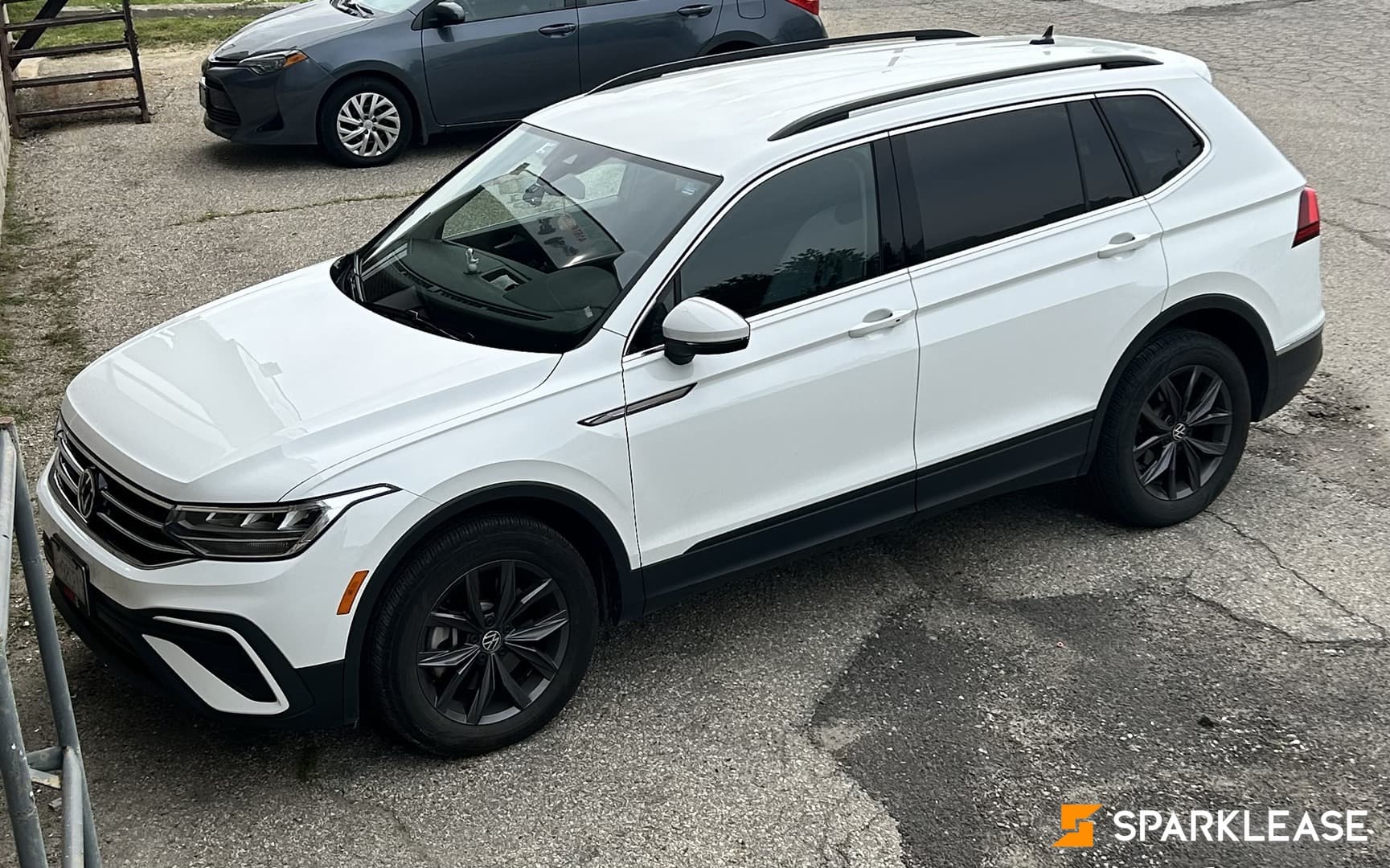 23Volkswagen Tiguan