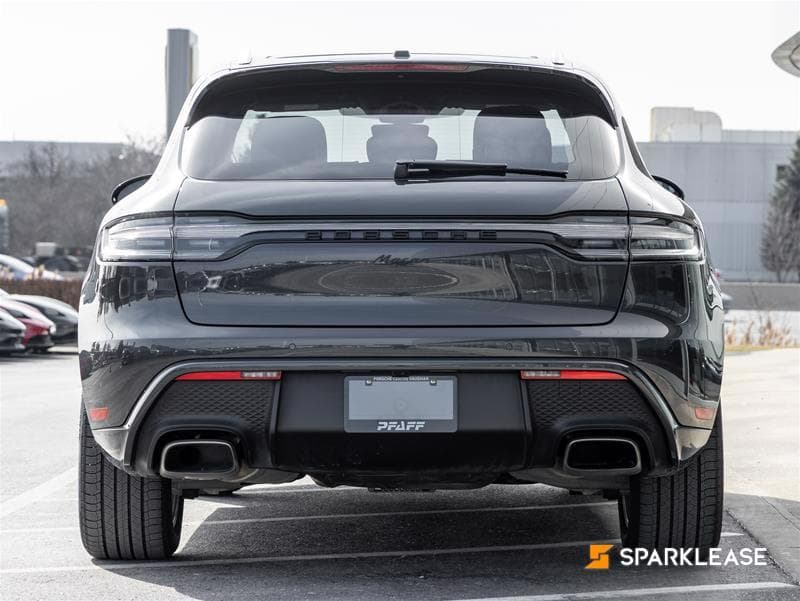 2023 Porsche Macan AWD