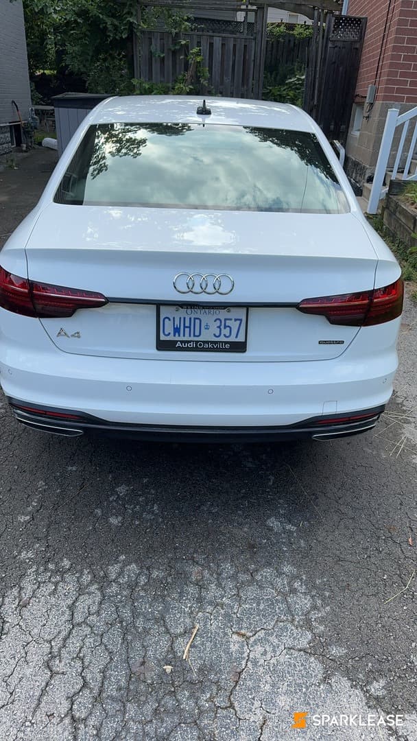2024 Audi A4 Sedan Komfort 45 TFSI quattro