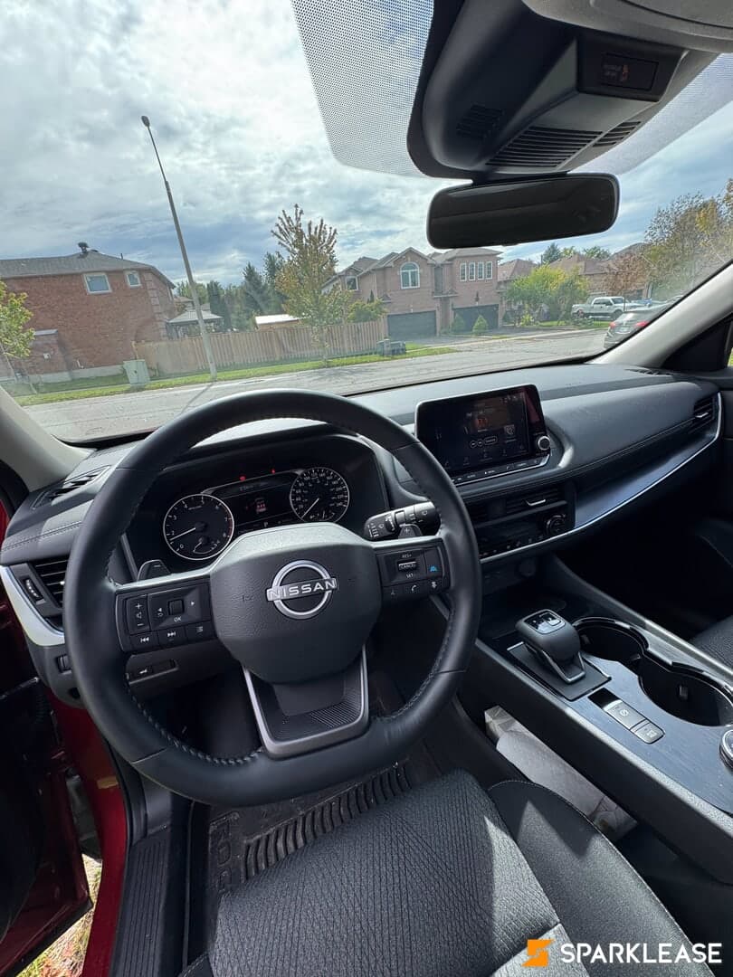 2025 Nissan Rogue AWD SV Moonroof
