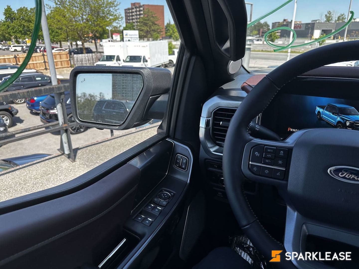 2023 Ford F-150 LARIAT 4WD SuperCrew 5.5' Box
