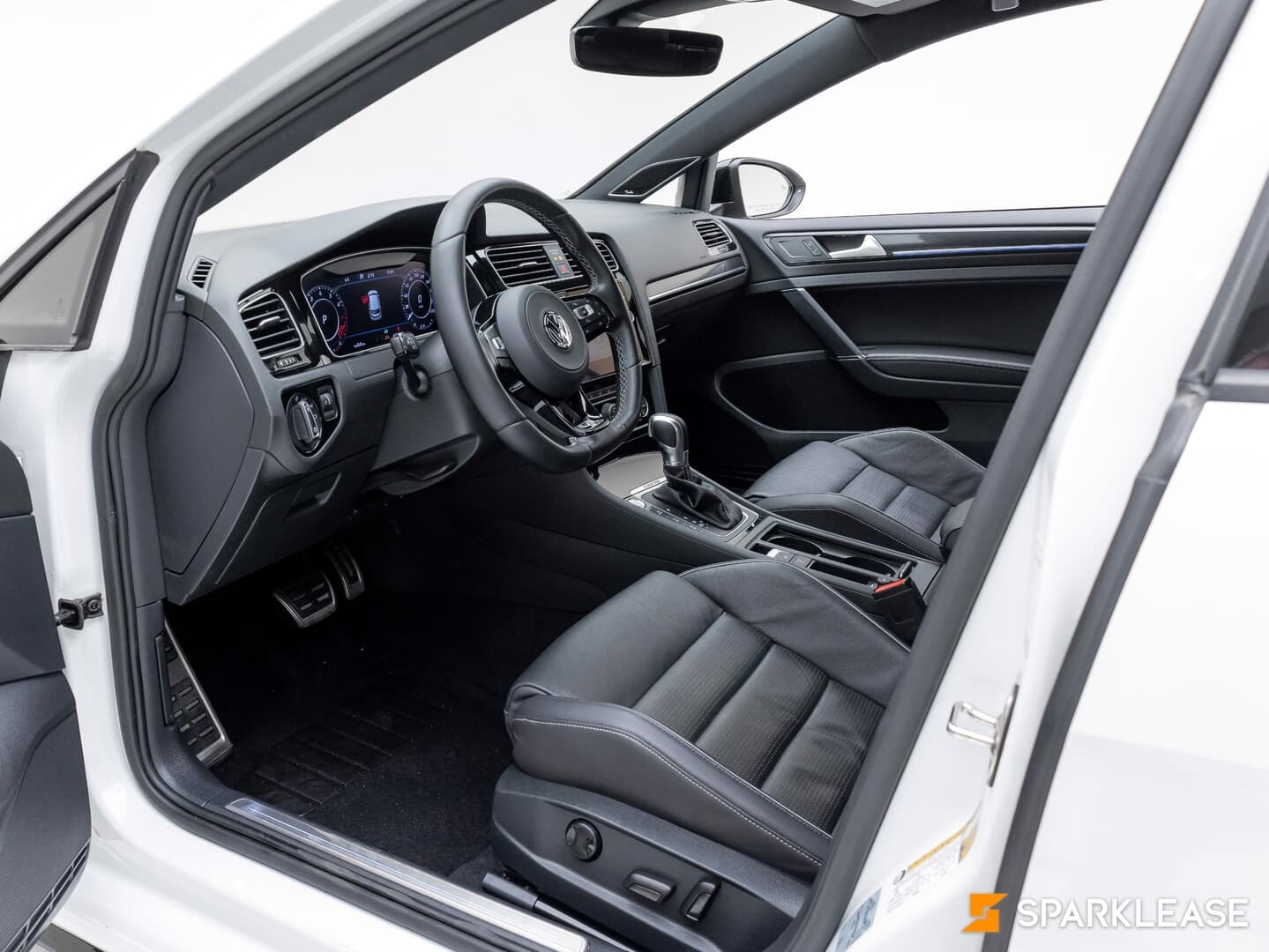 2018 Volkswagen Golf R 5-door DSG