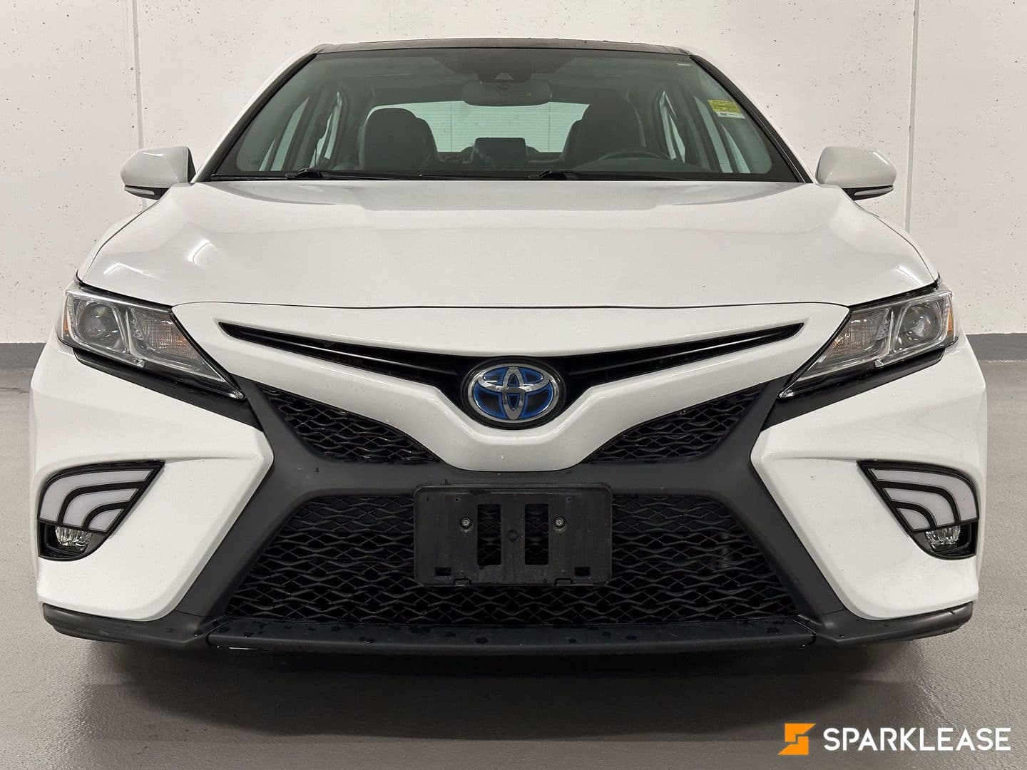 2019 Toyota  Camry  Hybrid SE Auto 