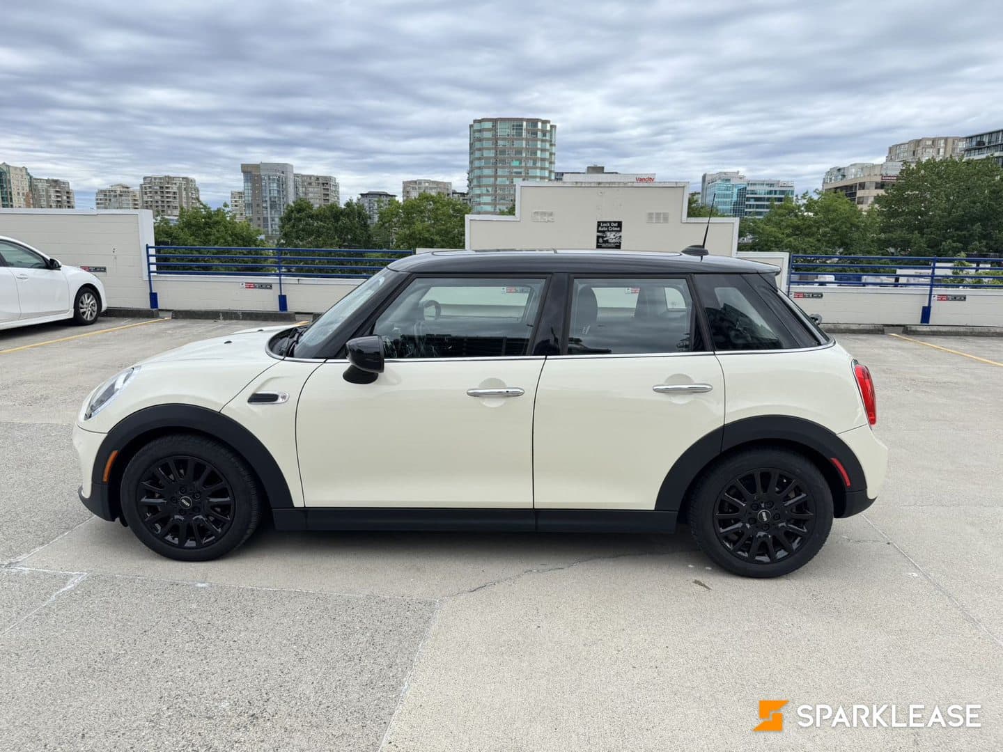 2020 MINI 5 Door Cooper FWD