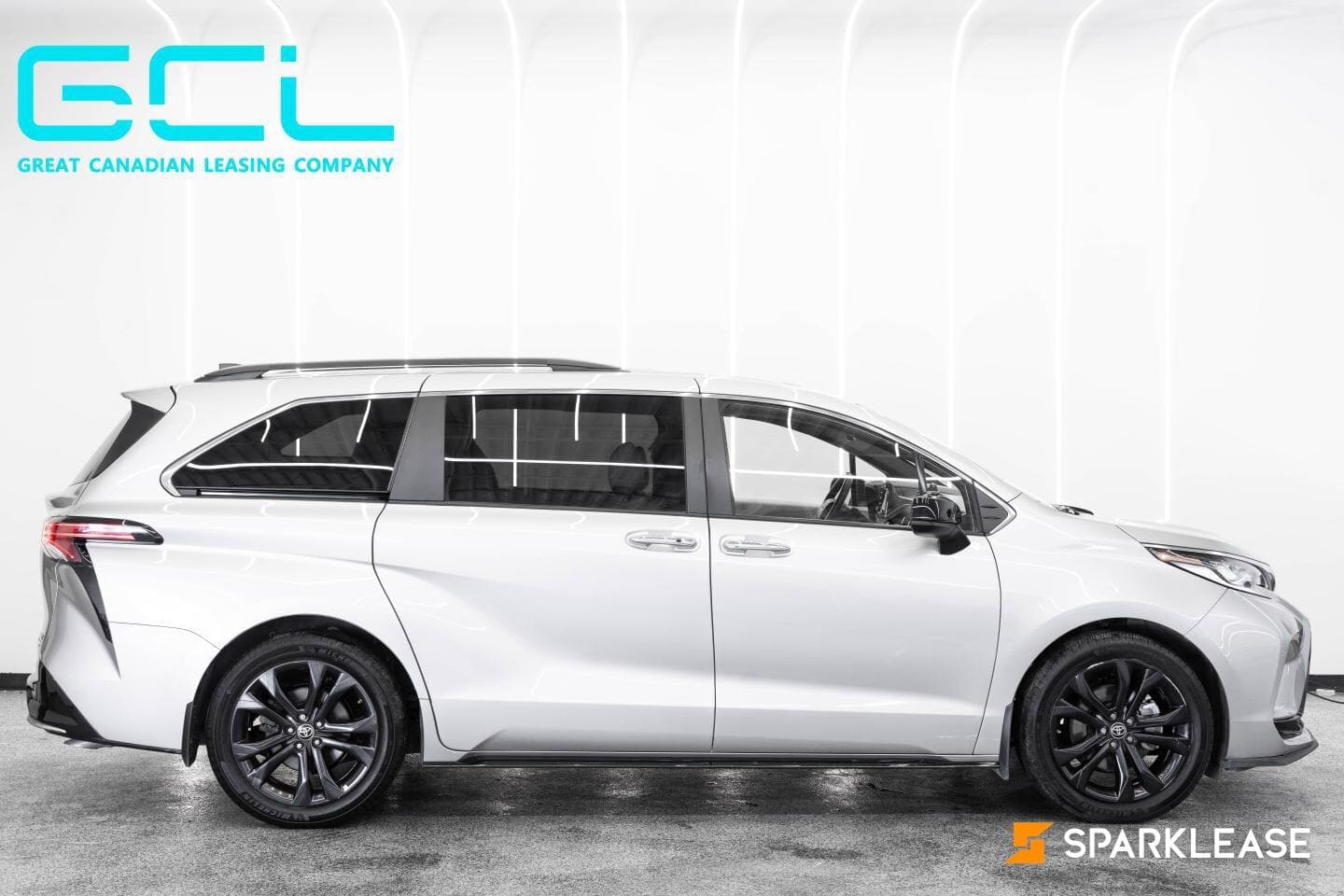 2022 Toyota Sienna LE 8-Passenger FWD