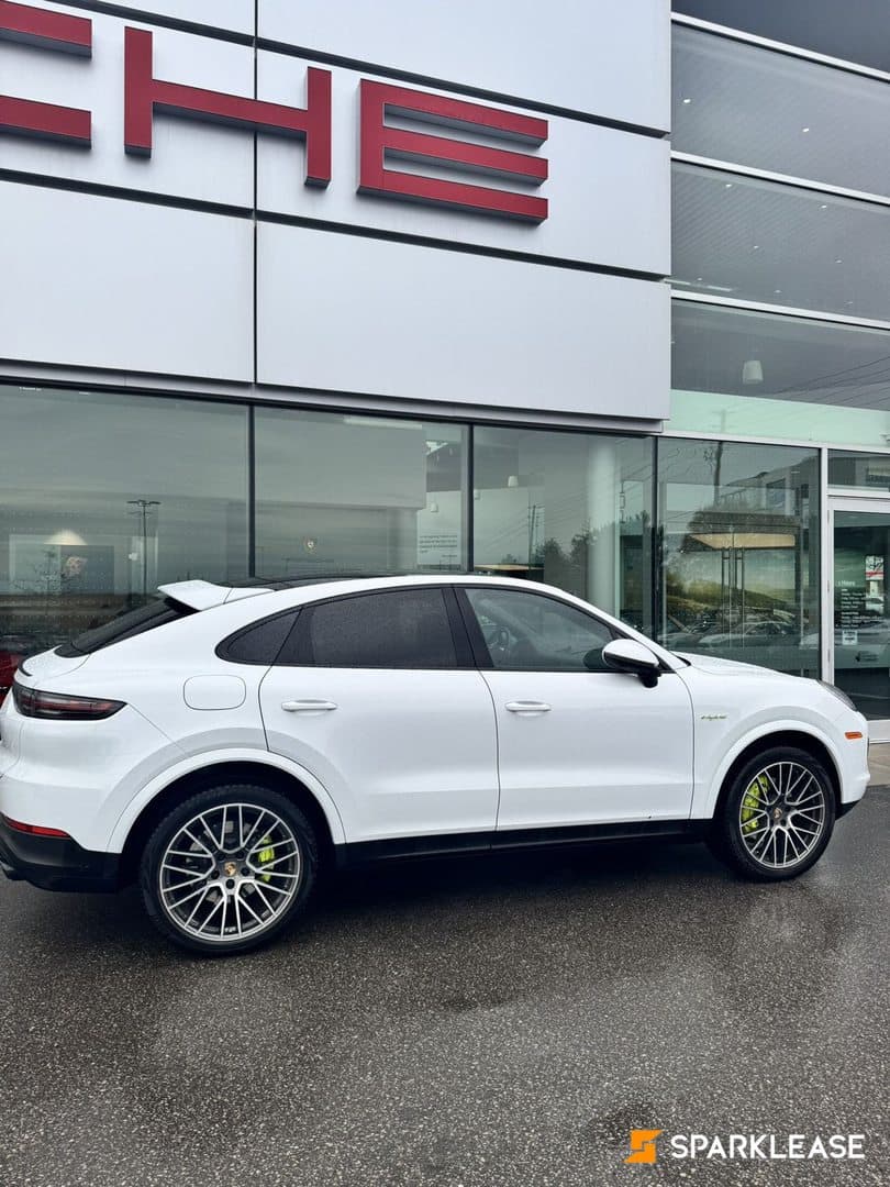 2023 Porsche Cayenne E-Hybrid AWD