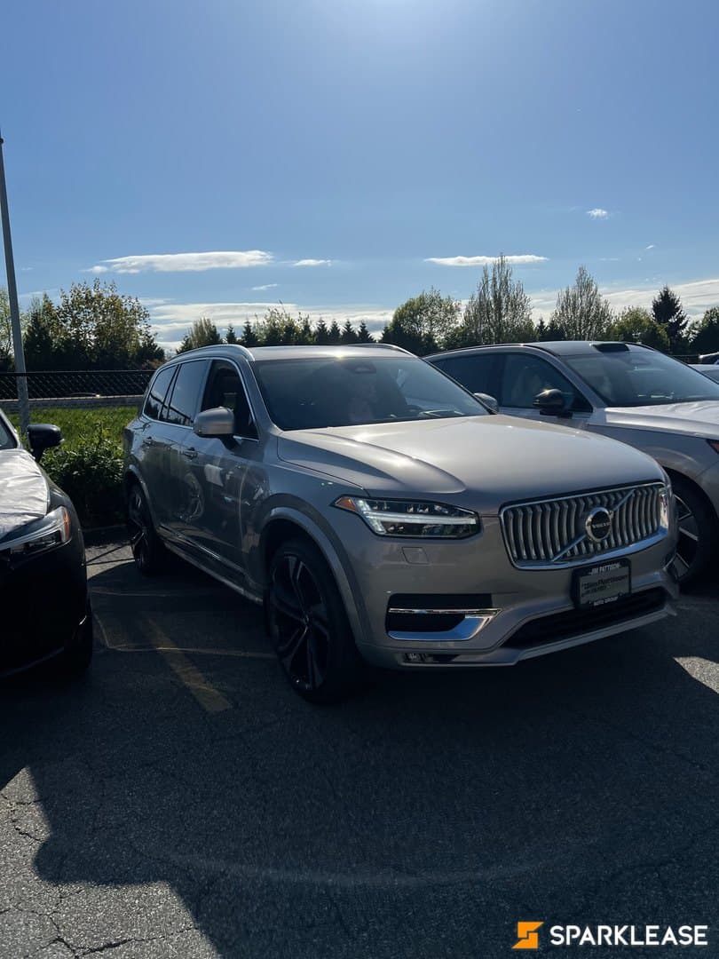 2025 Volvo XC90 B6 AWD Ultra Bright Theme 7-Seater