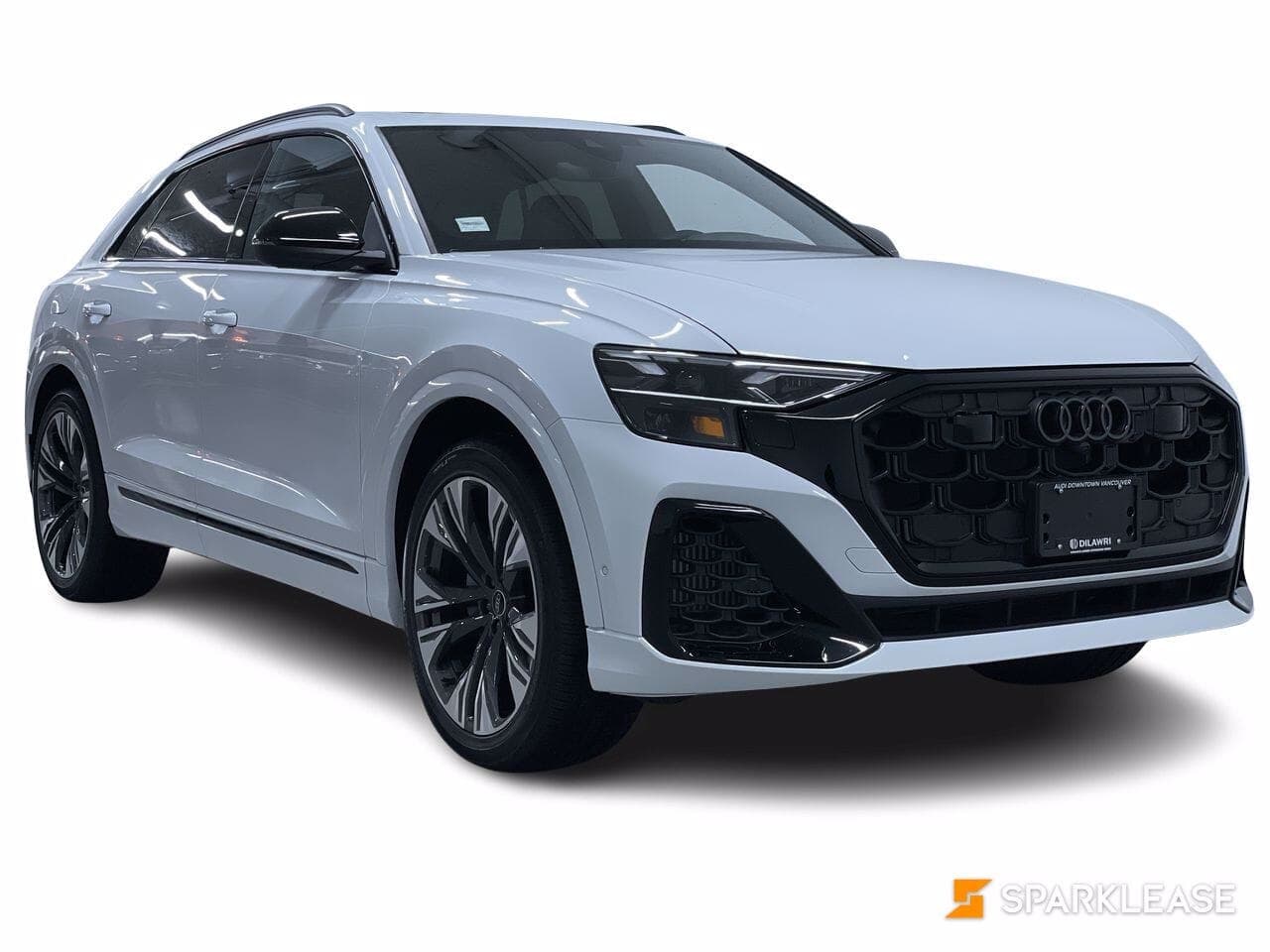 2024 Audi  Q8  Progressiv 55 TFSI quattro  Demo