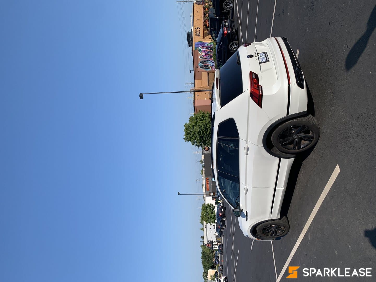 2023 Volkswagen Tiguan Comfortline R-Lin...
