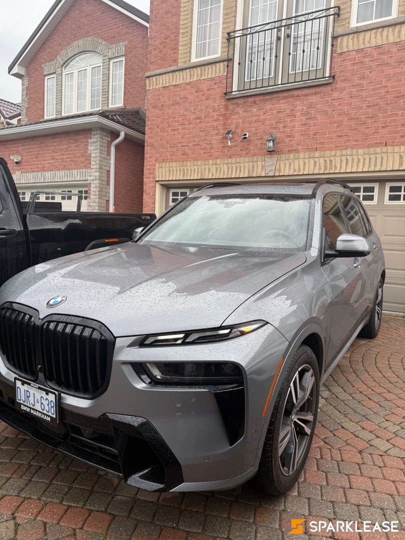 2026 BMW X7 xDrive40i Sports Activity Vehicle