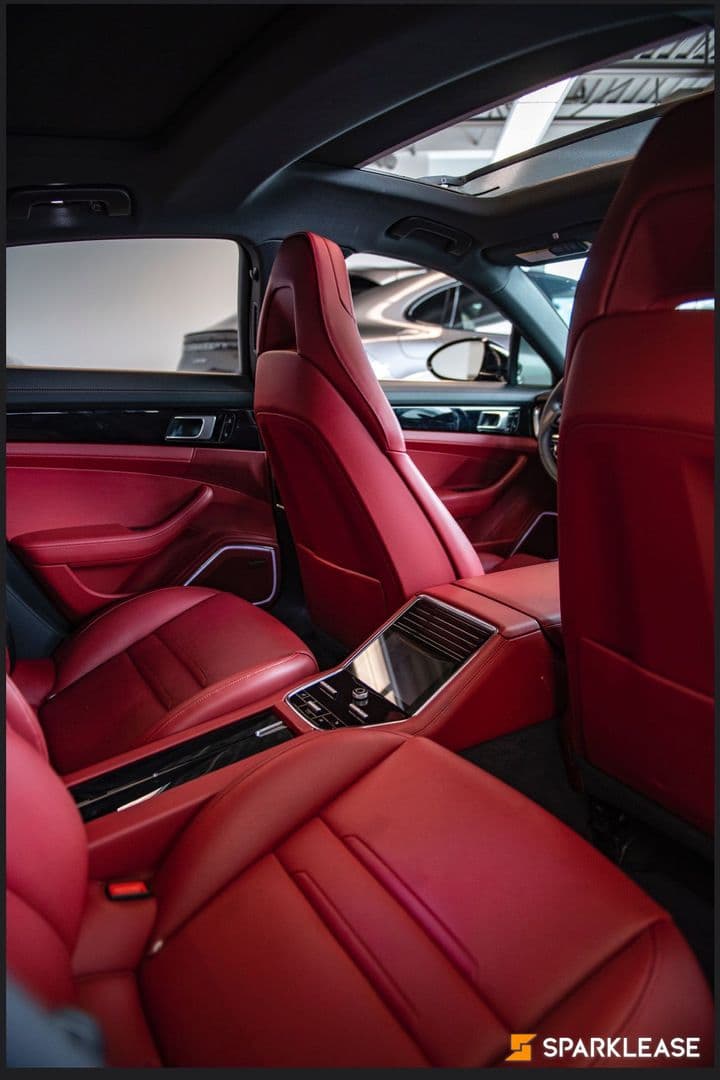 2021 Porsche Panamera 4 AWD