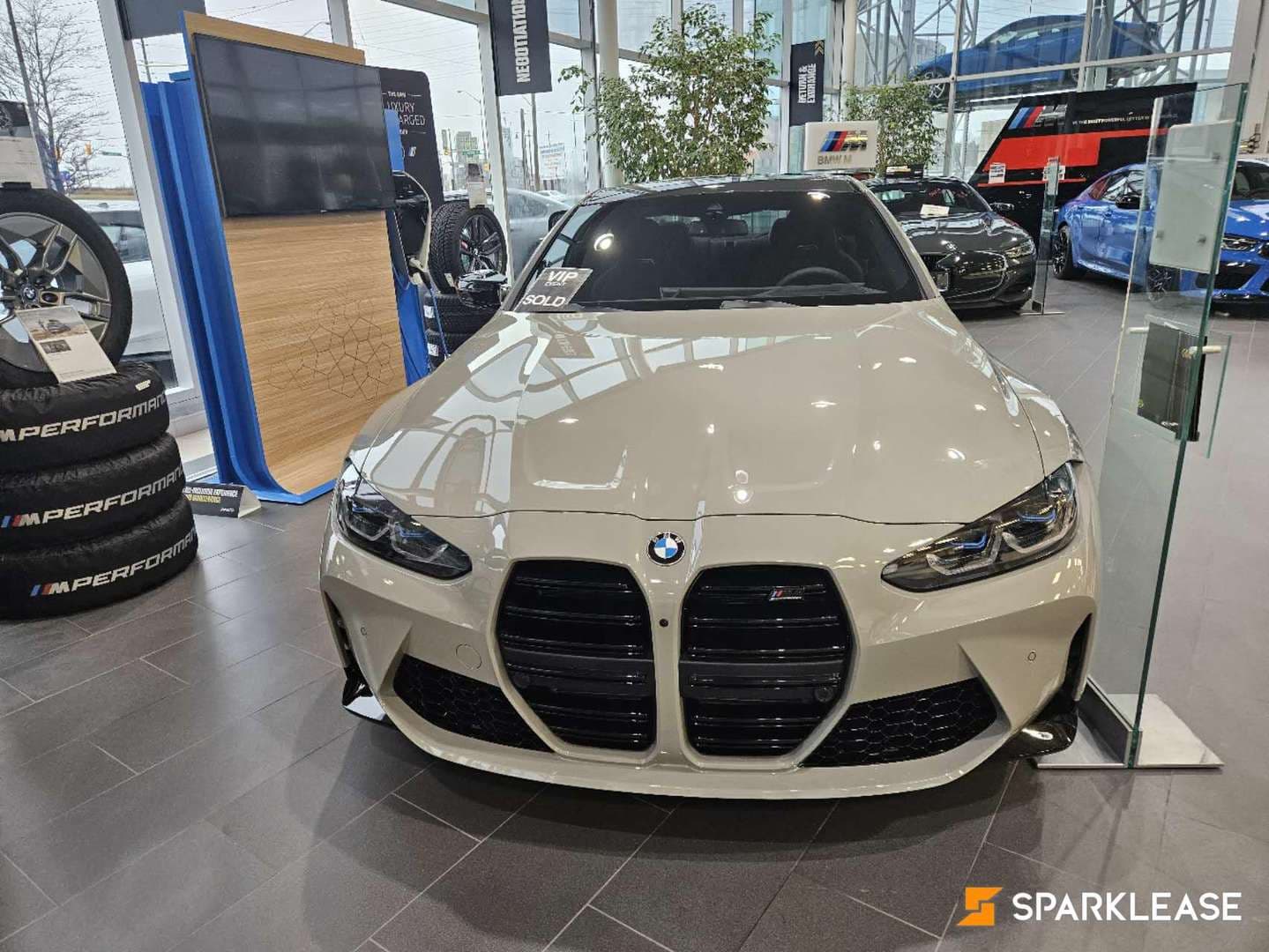 2024 BMW M4cx 原厂水泥灰色