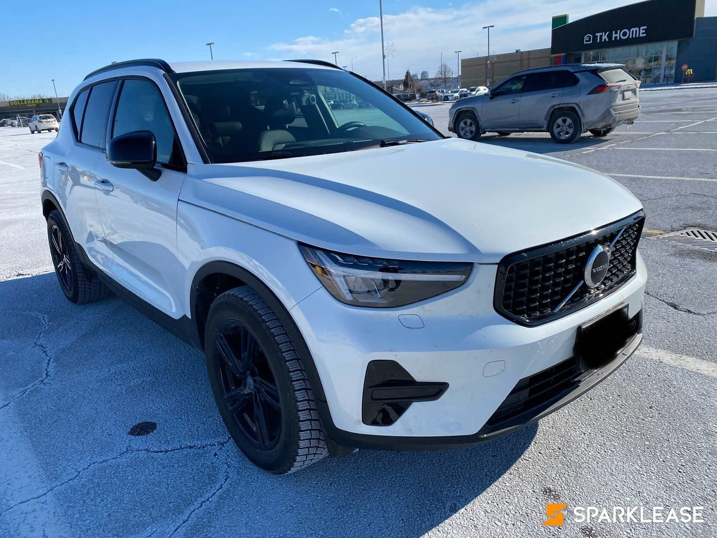 2024 Volvo XC40 B5 AWD Core Dark Theme