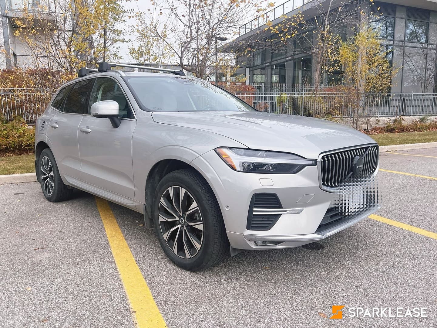 2023 Volvo XC60 B6 AWD Plus Bright Theme