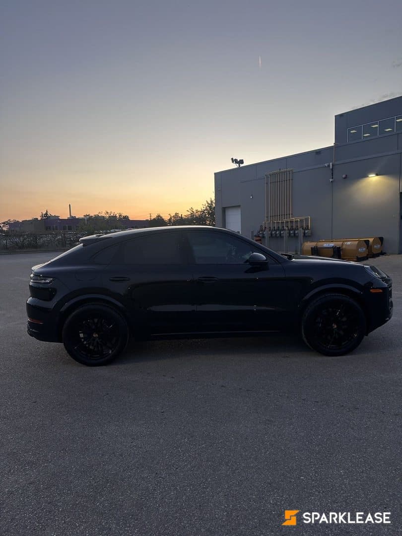 2025 Porsche Cayenne Coupe AWD