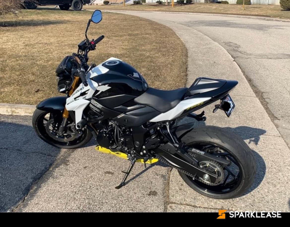 2022 GSX S750