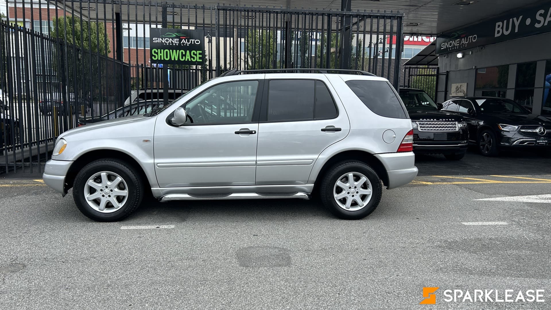 2000 Mercedes-Benz M-Class 4dr 4MATIC 4.3L 