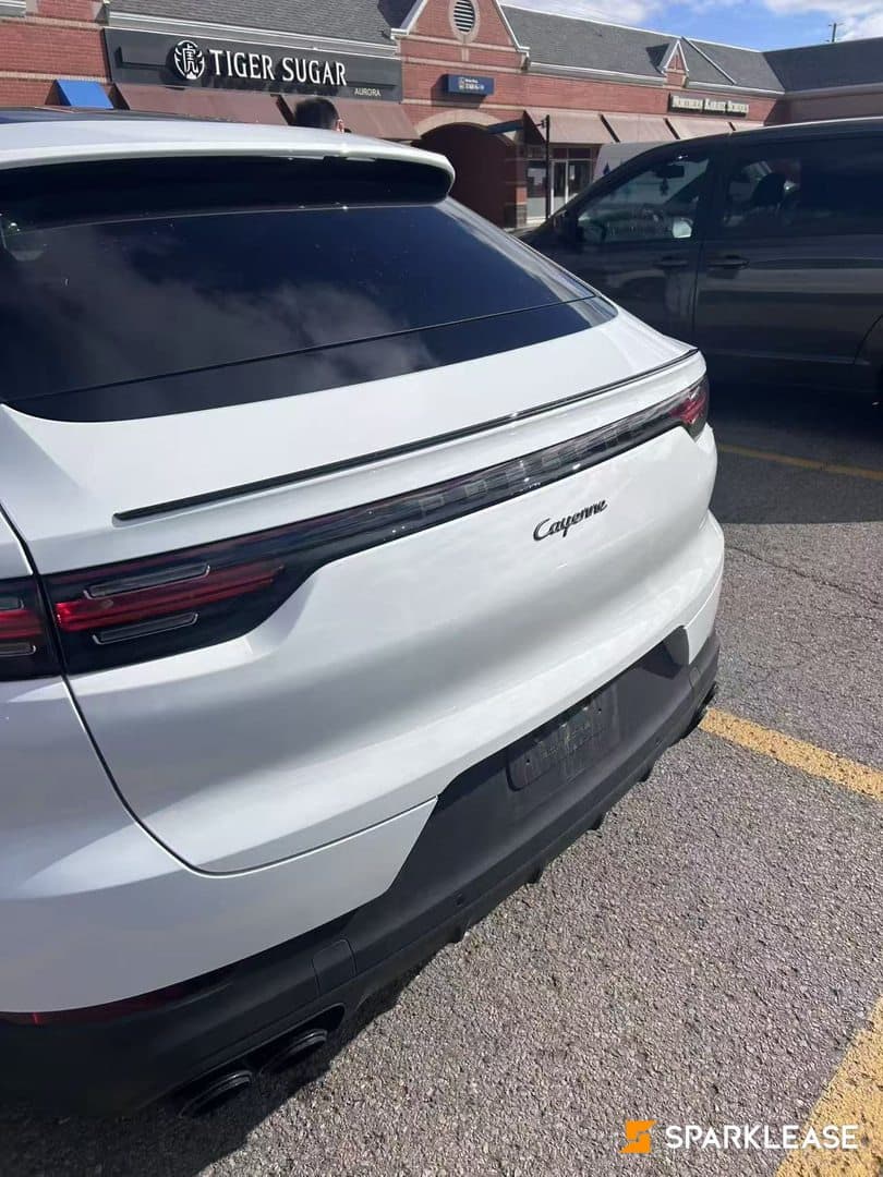 2022 Porsche Cayenne Coupe AWD