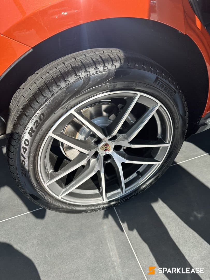 2023 Porsche Macan T AWD