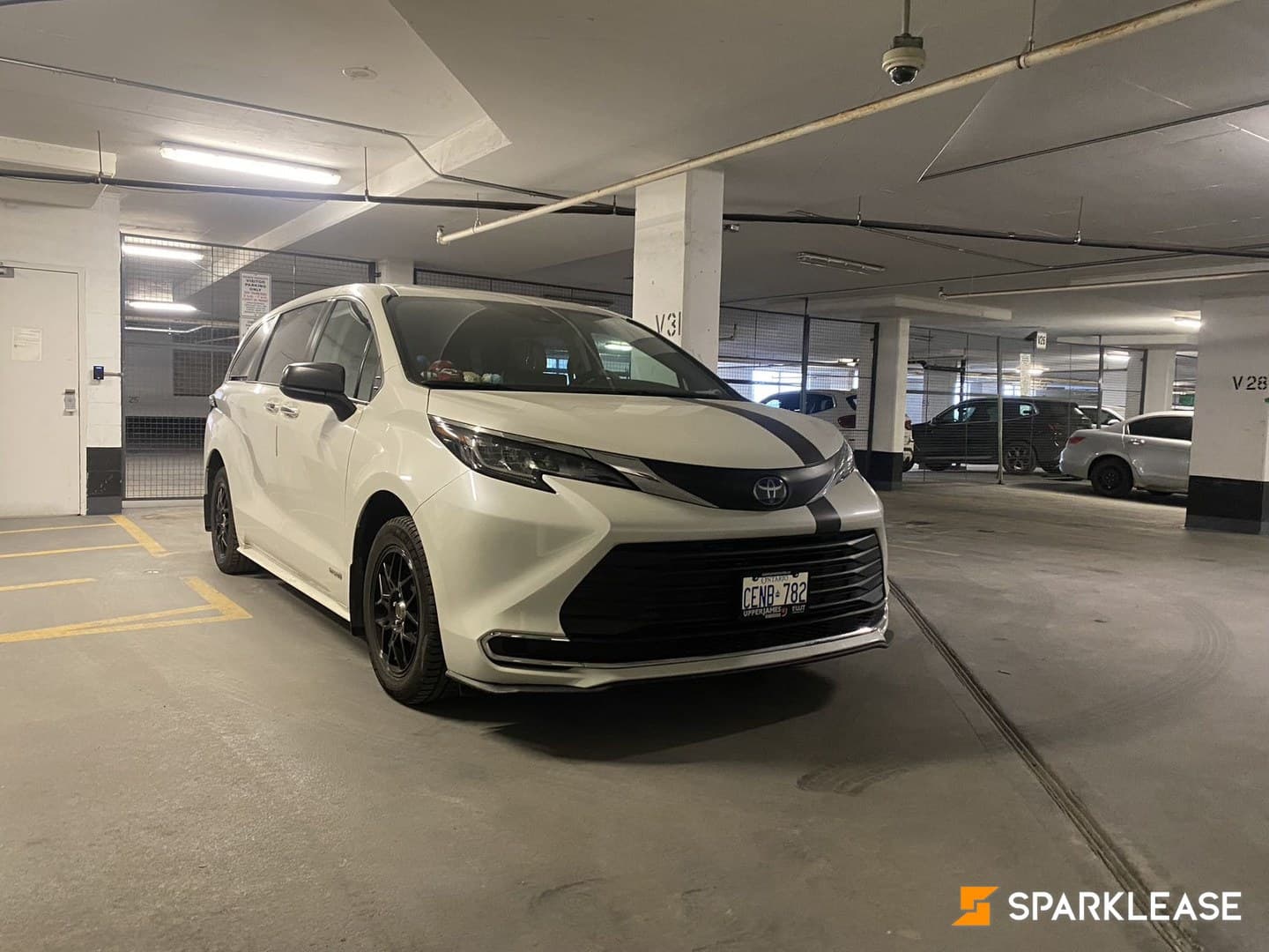 2021 Toyota Sienna XLE 8-Passenger FWD