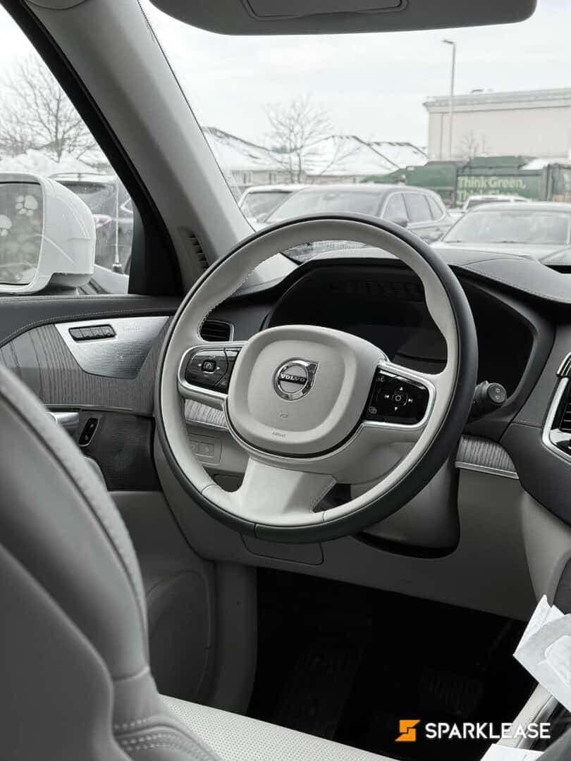 2025 Volvo XC90 Plug-In Hybrid 2025.5 T8...