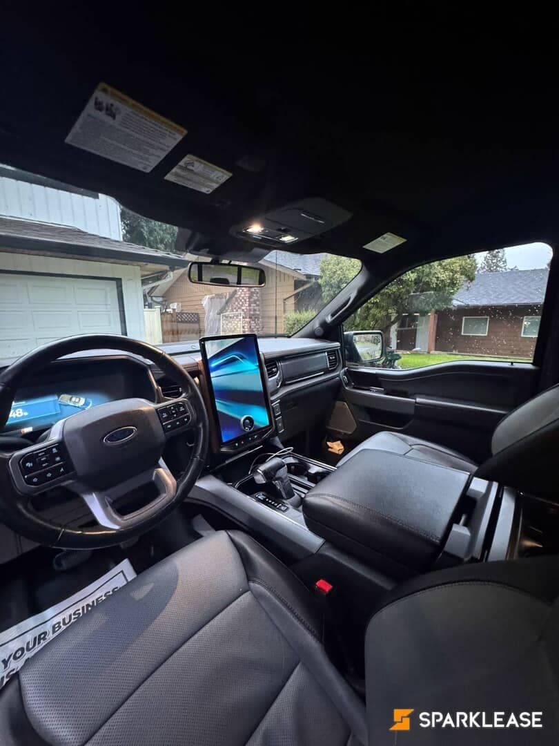 2023 Ford F-150 Lightning 4WD SuperCrew 5.5' Box
