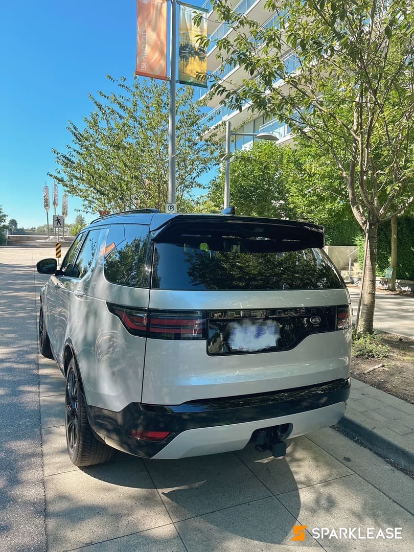 2024 Land Rover Discovery P360 Dynamic HSE