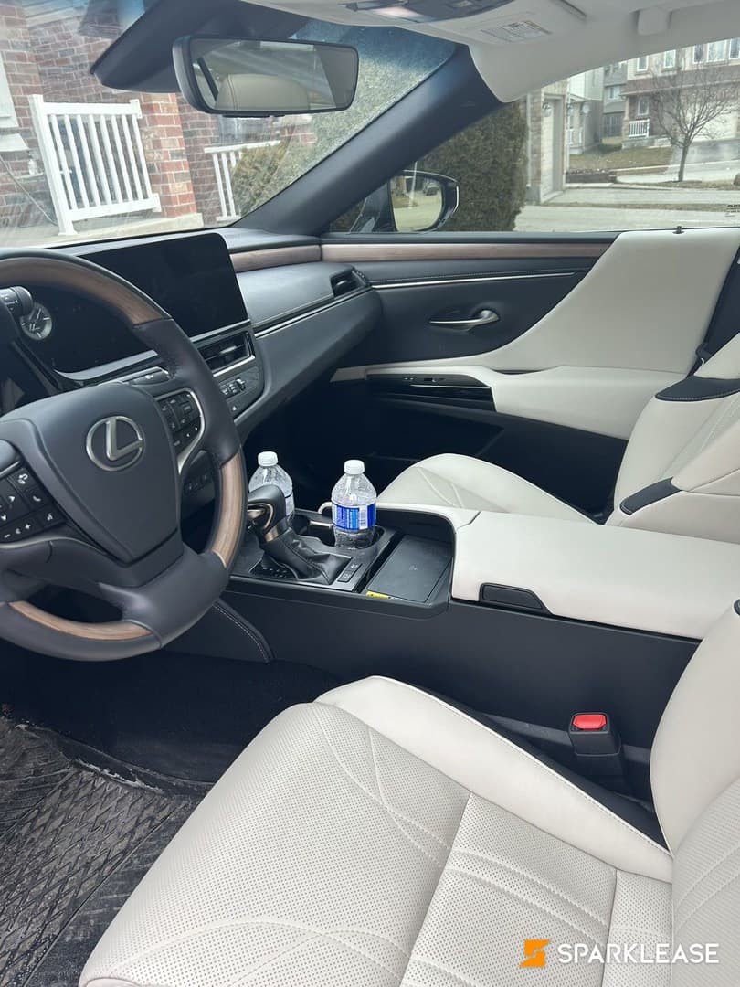 2023 Lexus ES ES 300h Auto