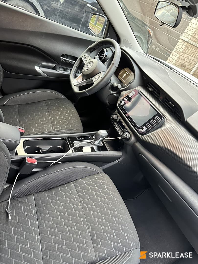 2024 Nissan Kicks SV FWD