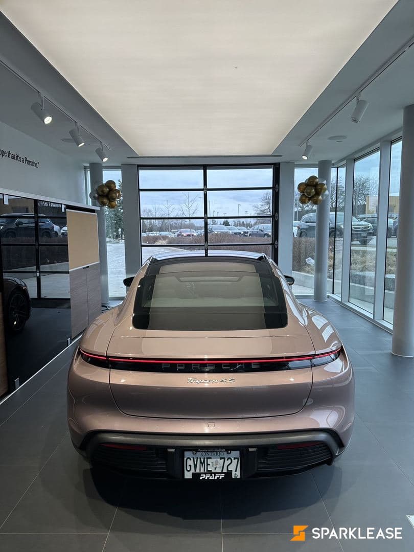 新款Porsche Taycan 4S AWD