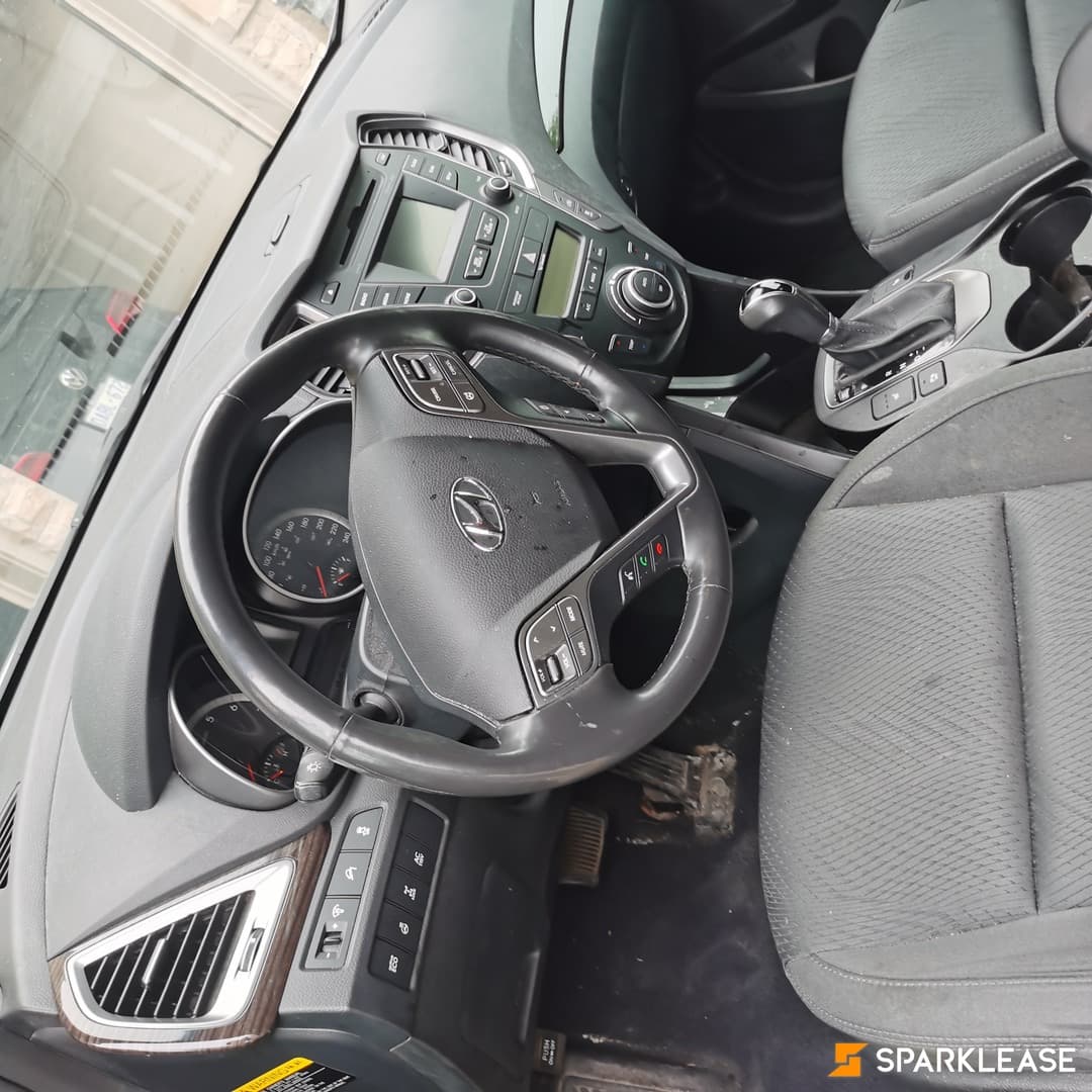 2016 Hyundai Santa Fe XL AWD 4dr 3.3L Auto Premium