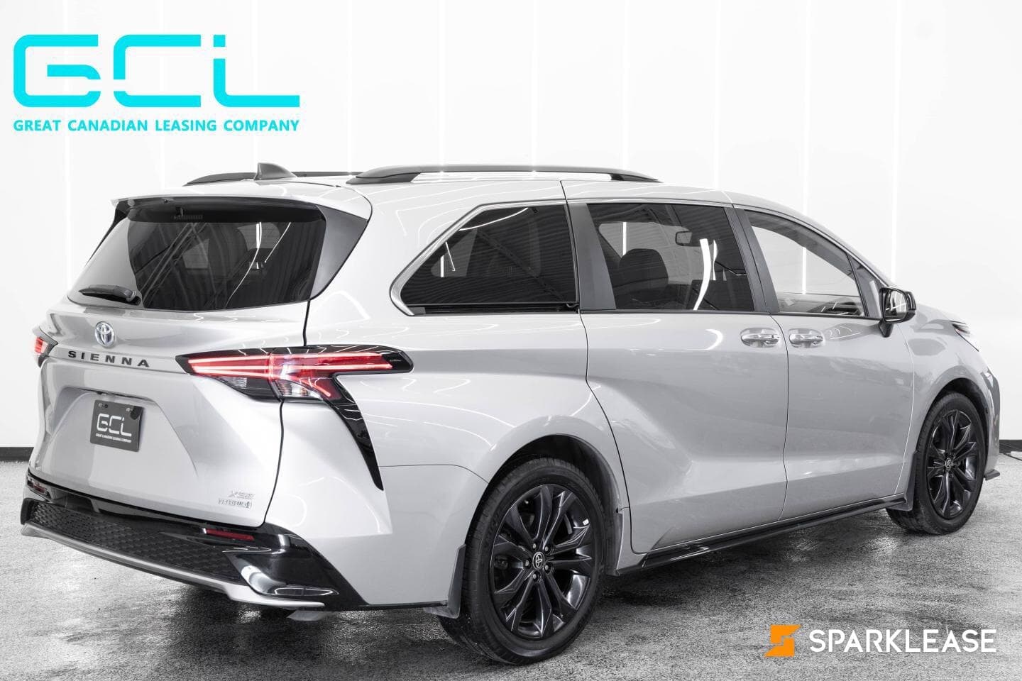 2022 Toyota Sienna LE 8-Passenger FWD